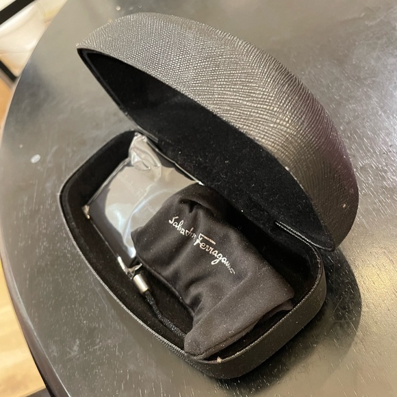 Authentic Ferragamo eye glass case, cleaner, and portable case - Picture 3 of 4